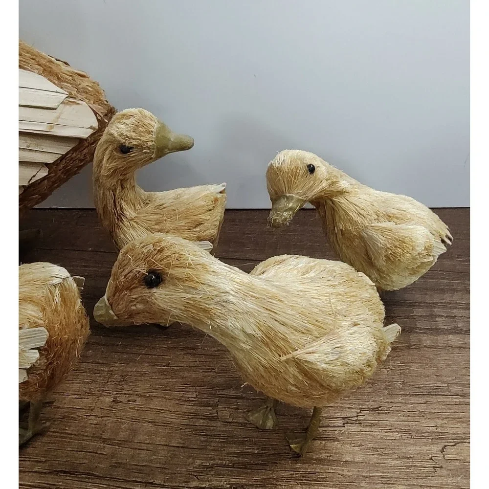 Bristle Straw Duck And Five Ducklings Various Poses Spring Easter Decor B1
